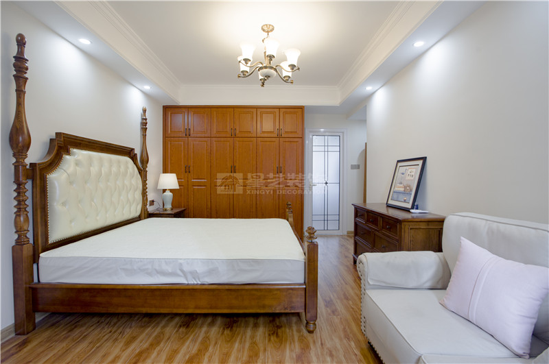 第四人民醫(yī)院單位房140平臥室裝修實(shí)景圖