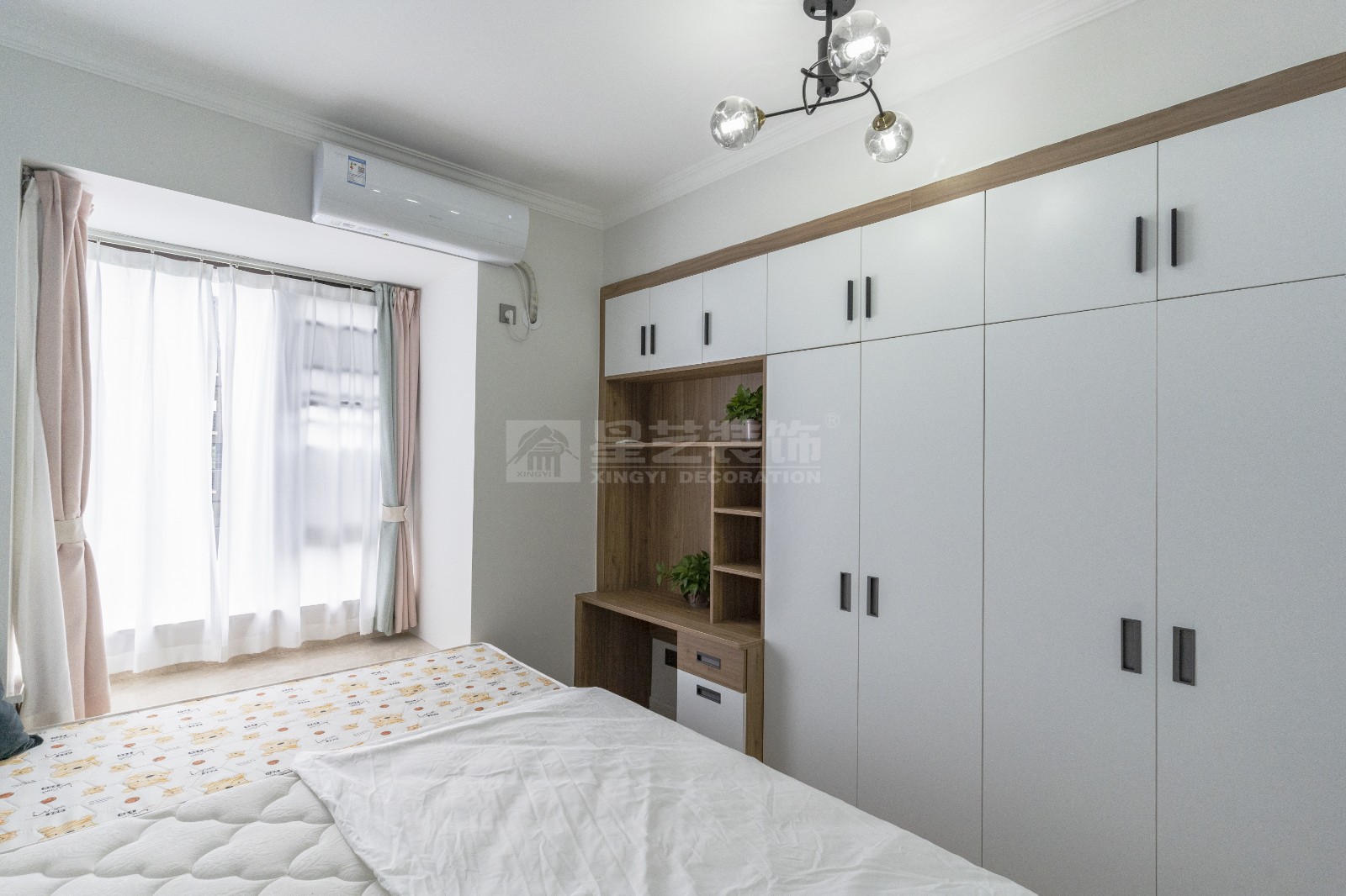 廣源大都會(huì)90平臥室裝修實(shí)景圖