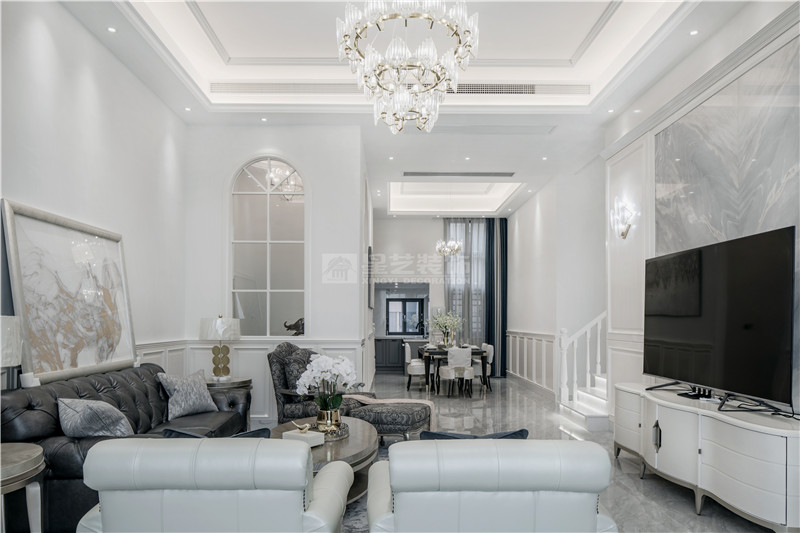 云景山語城186平復式客廳裝修實景圖