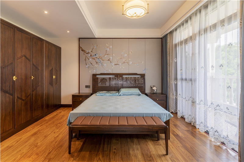 碧麗山莊450平別墅臥室裝修實(shí)景圖