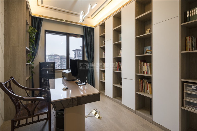 冠江墅 170平書房裝修實景圖