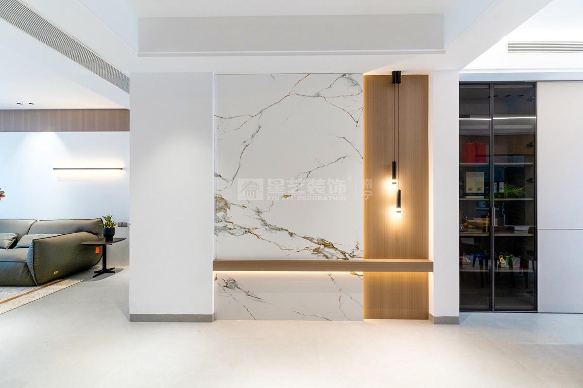 盛邦濱江府200平現(xiàn)代極簡(jiǎn)入戶玄關(guān)裝修實(shí)景