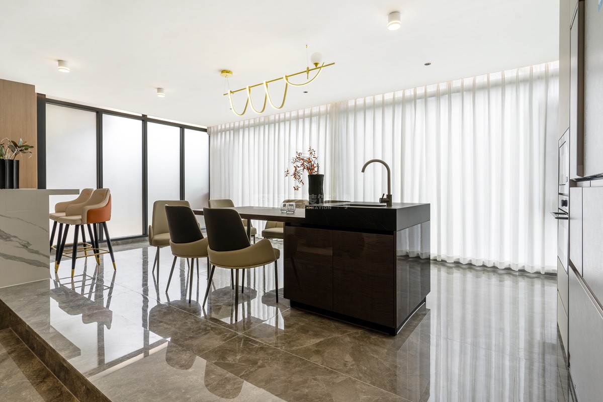 建發(fā)五象印月140平現(xiàn)代風(fēng)格餐廳裝修實(shí)景