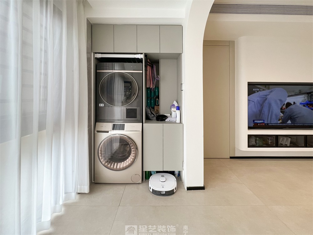 錦繡銘城80平現(xiàn)代簡約陽臺(tái)裝修完工實(shí)景