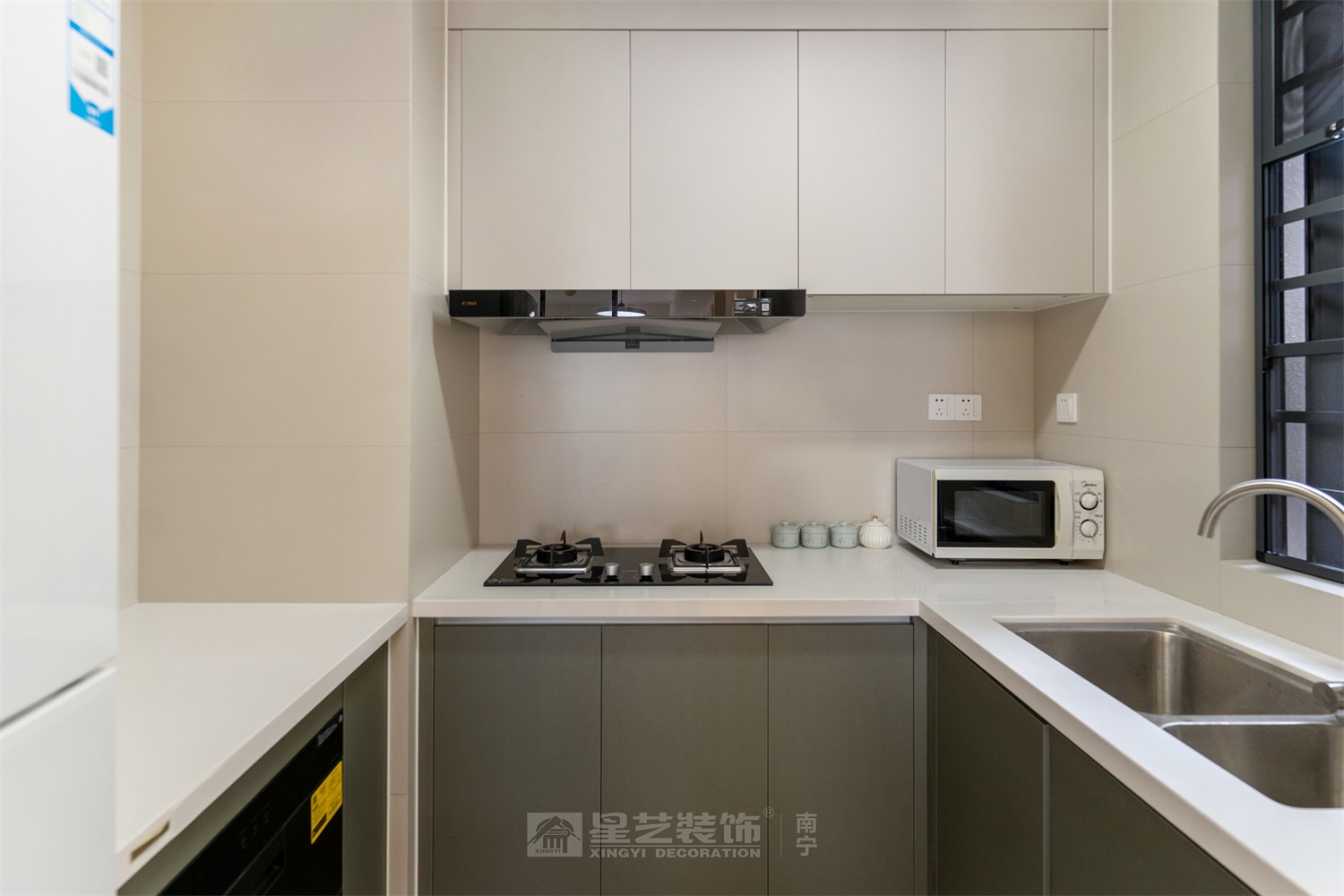 華潤西園悅府118平法式廚房裝修完工實(shí)景圖