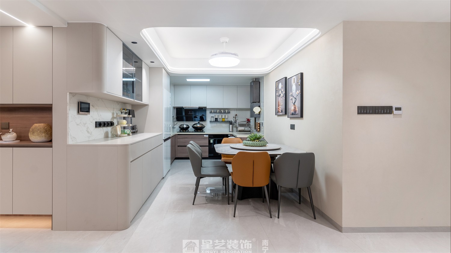 嘉逸城120平現(xiàn)代風(fēng)格餐廳裝修完工實景圖