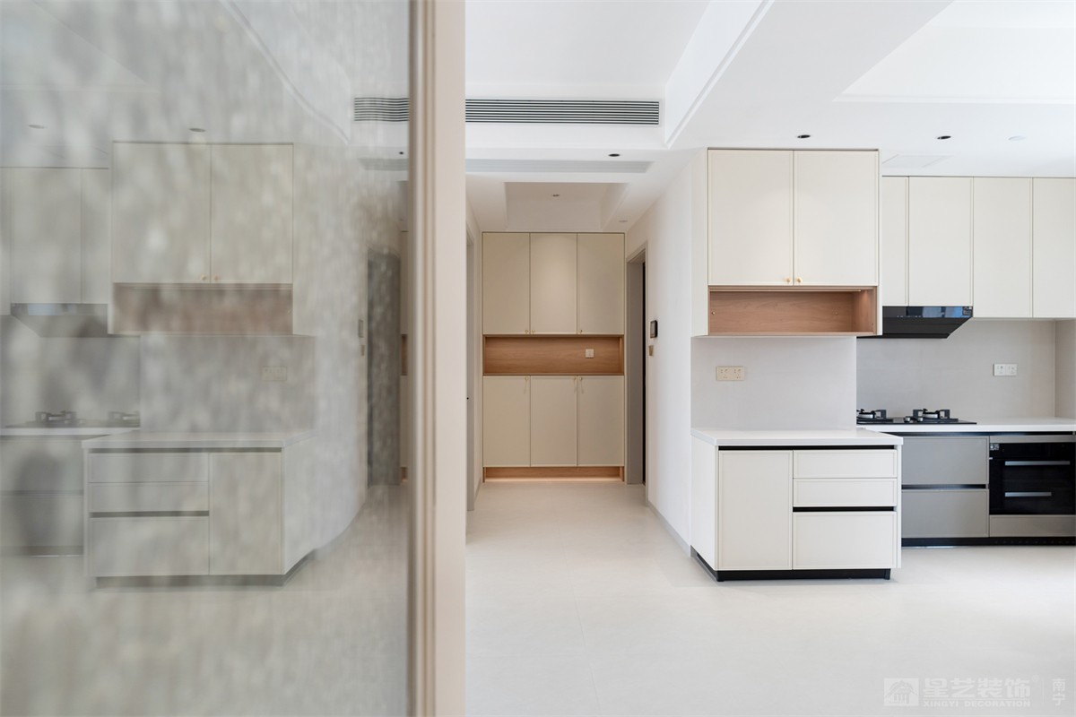 盛科城152平奶油風廚房裝修完工實景圖