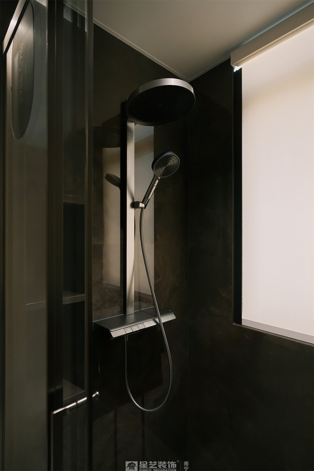 保利君悅灣200平輕奢衛(wèi)生間裝修完工實(shí)景圖