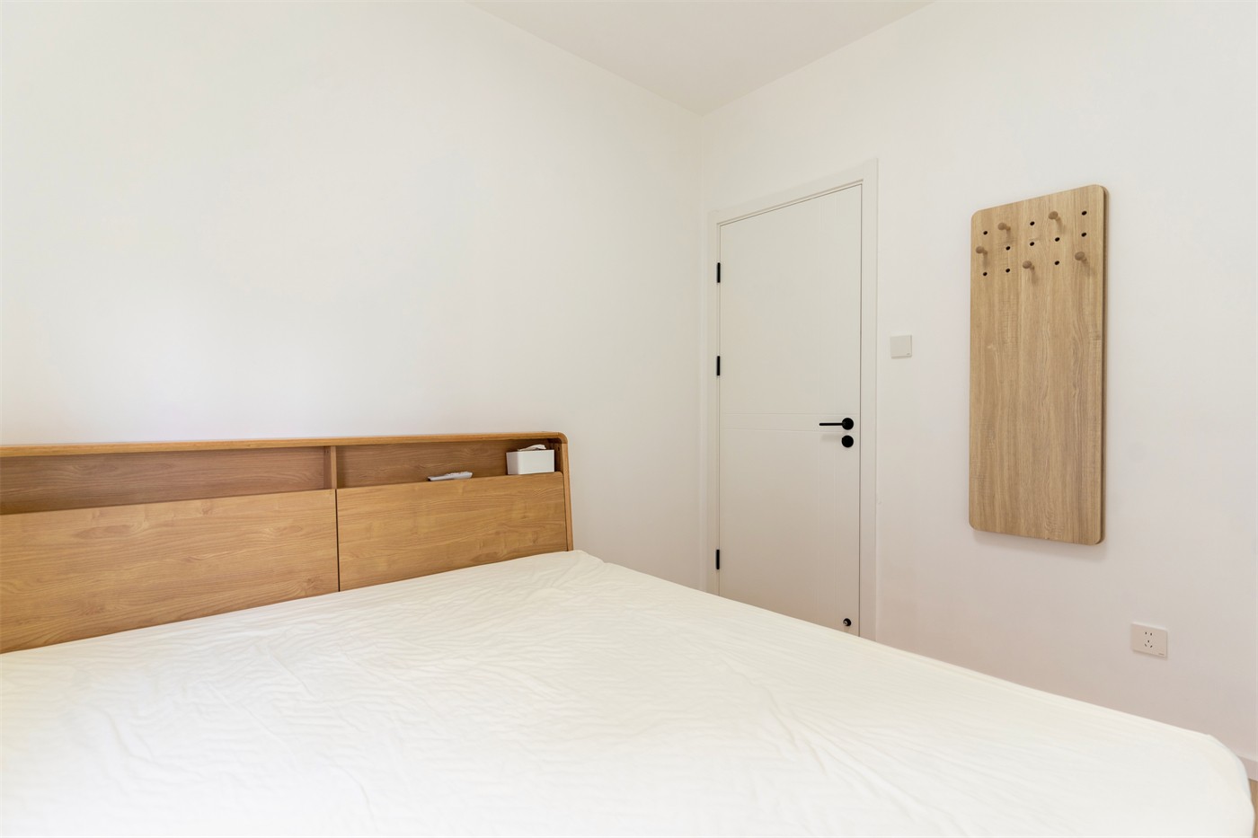 保利領秀廣場75平奶油風臥室裝修實景圖