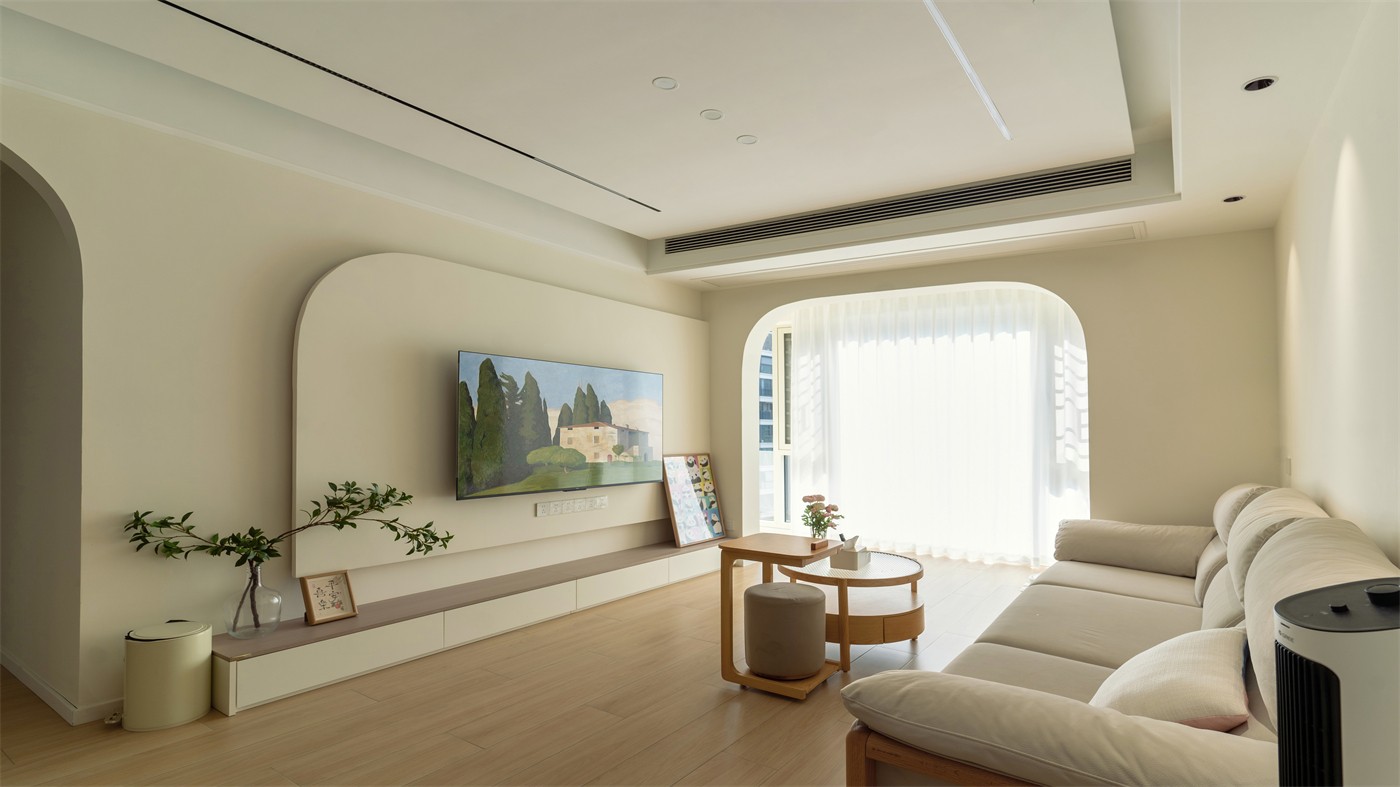 保利領秀廣場75平奶油風客廳裝修實景圖